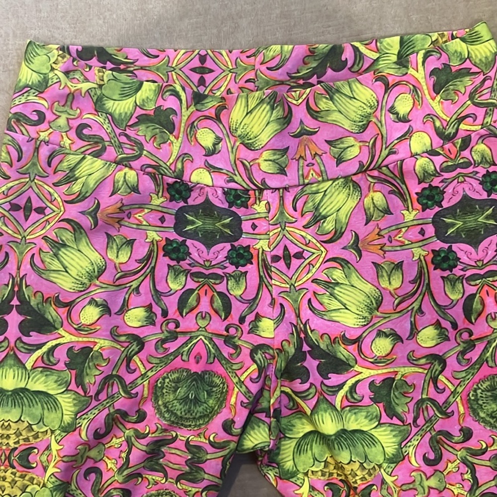 Kristina Mak Leggings Pink Green Psychedelic Print New NWOT USA Medium Run Small - Picture 5 of 8